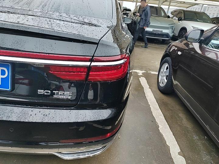 A8 2019 Plus A8L 50 TFSI quattro Luxury photo 7