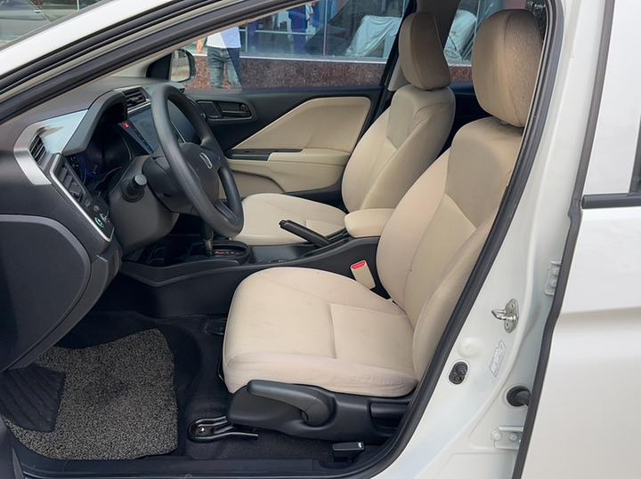 2017 1.5L CVT Elite photo 8