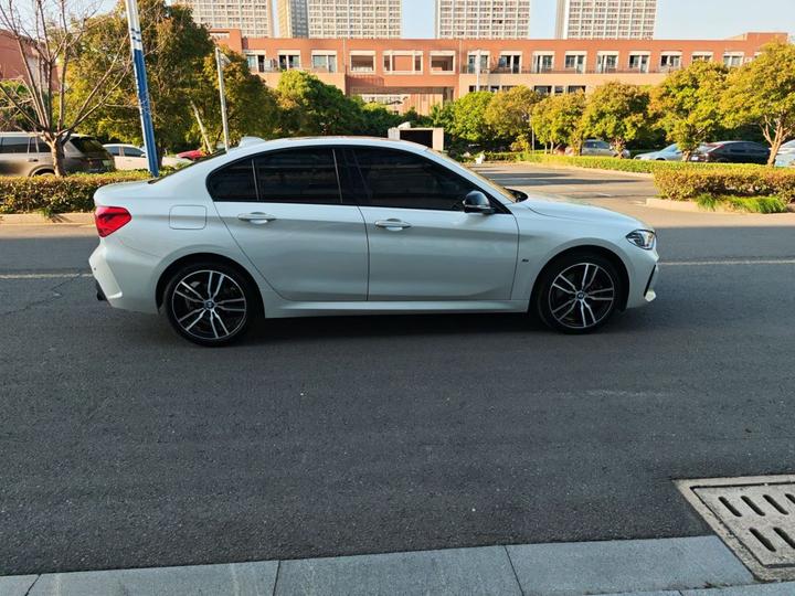1 Series 2021 125i M Sport photo 4
