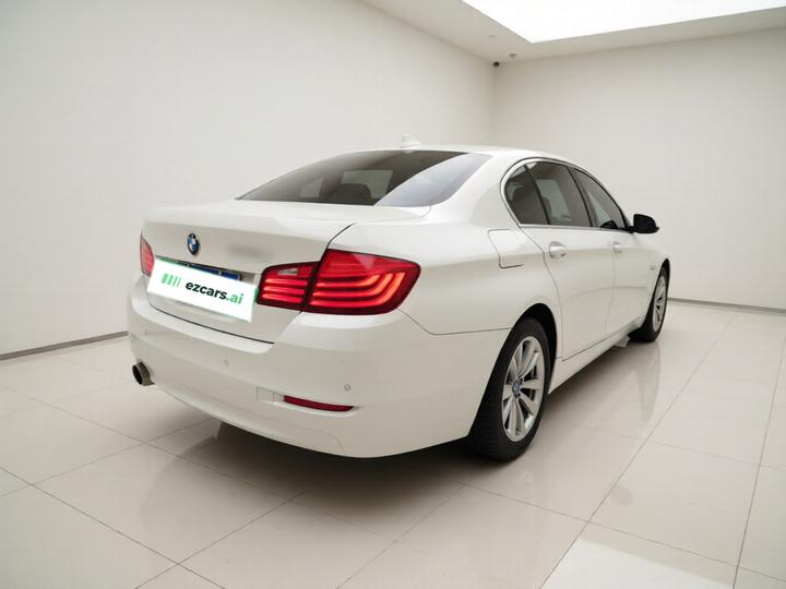 5 Series 2017 520Li photo 6