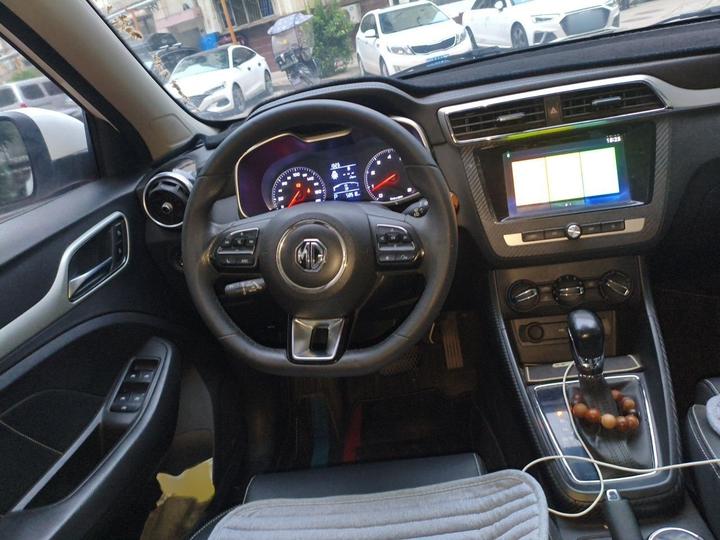 ZS 2018 1.5L AT Luxury China V photo 3
