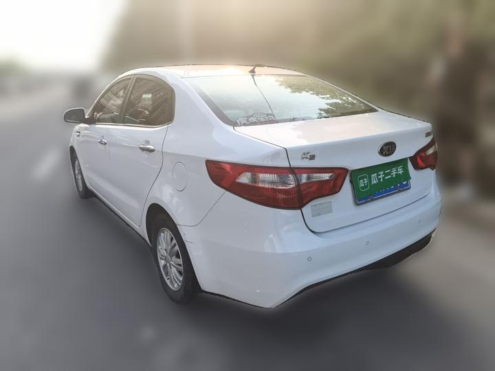 K2 2012 Sedan 1.4L MT GLS Anniversary Edition photo 4