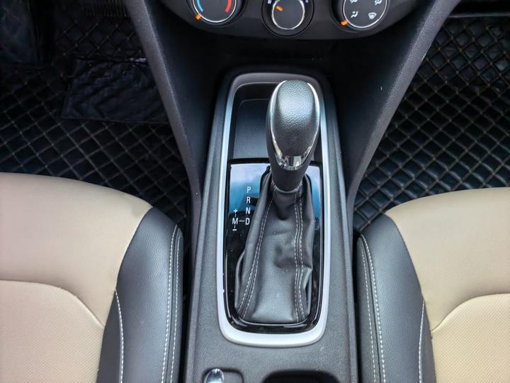Cruze 2022 320 AT photo 6