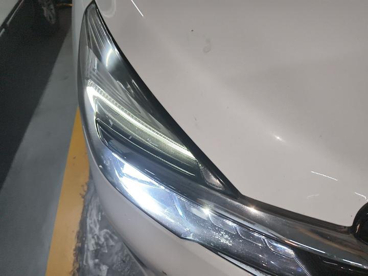 GL8 2021 652T Luxury photo 7