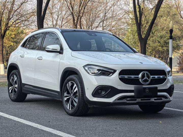 GLA 2022 Facelift GLA 200 photo 2