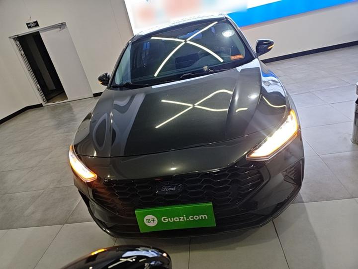Focus 2022 Hatchback EcoBoost 180 AT photo 2