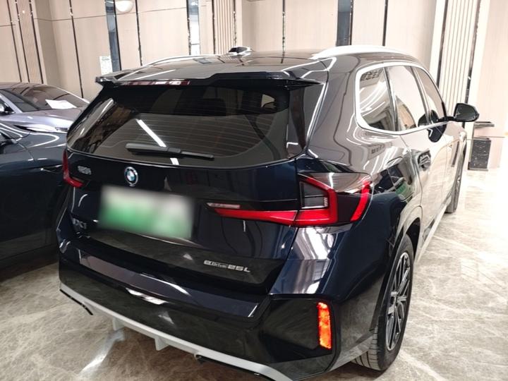 iX1 2023 eDrive25L M Sport Package photo 6