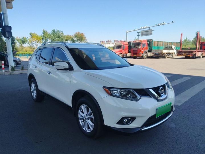 X-Trail 2014 2.5L CVT Luxury 4WD photo 3