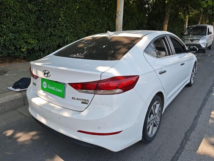 Elantra 2016 1.6L AT Smart Luxury photo 4