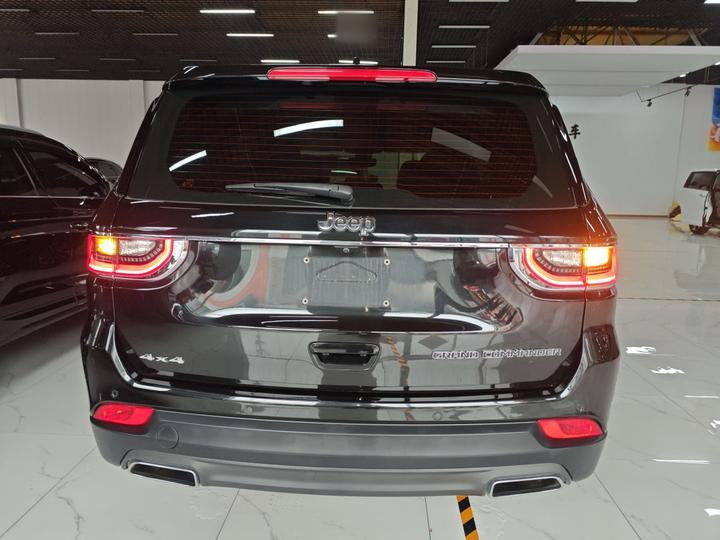 Grand Commander 2018 2.0T AWD Enjoy China VI photo 3