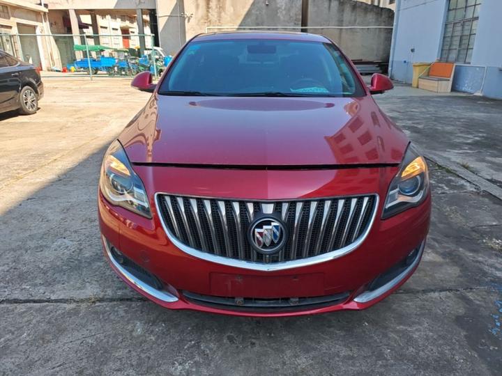 Regal 2015 1.6T Elite Tech photo 2