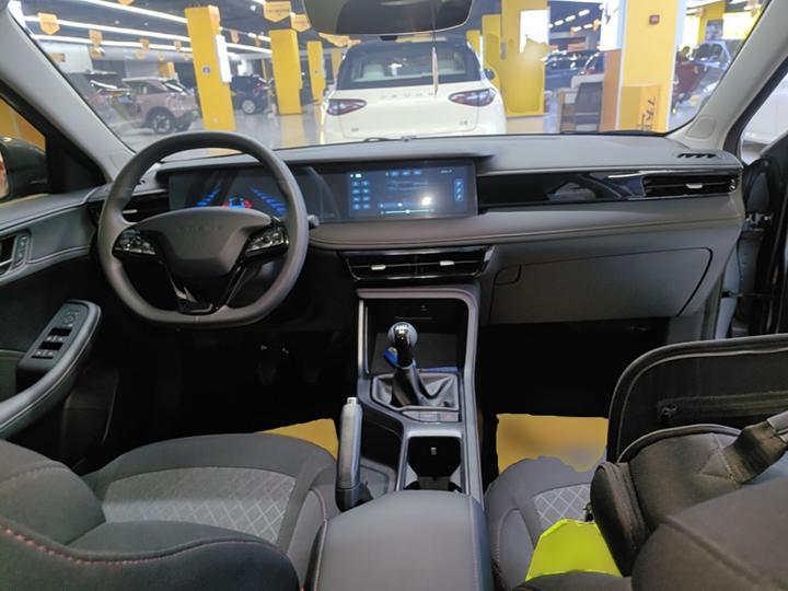 i5 2026 1.5L MT Comfort photo 5