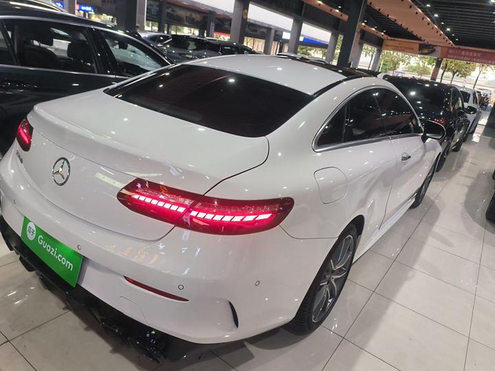 E-Class Imported Facelift E 260 4MATIC Coupe photo 4