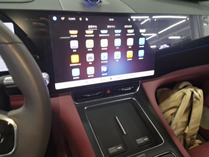 HIMA AITO M8 2025 EV Max+ 5-Seater AWD 192-Line LiDAR photo 8