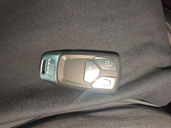 A4L 2024 40 TFSI Luxury Dynamic photo 8