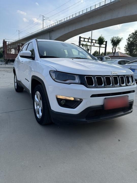 Compass 2019 220T AT photo 4