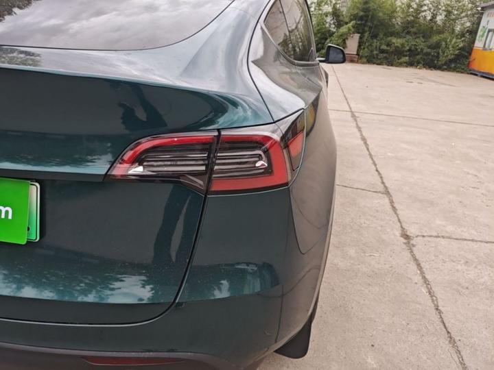 Model Y 2023 RWD photo 7