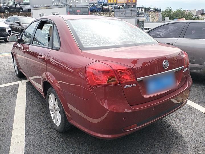 Excelle 2013 1.5L AT Exclusive photo 4