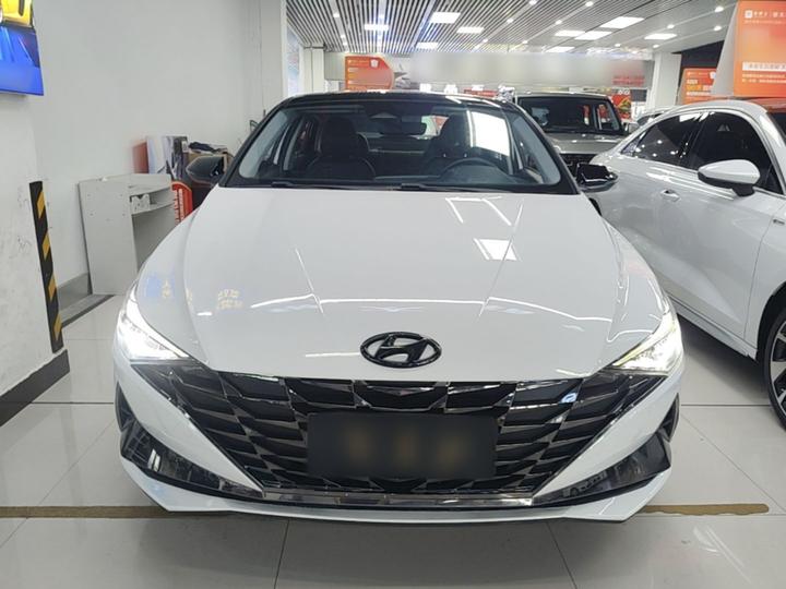 Elantra 2022 1.5L CVT LUX Premium photo 2