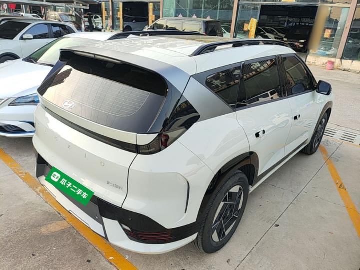 EO 2025 RWD TECH 64.2kWh photo 6