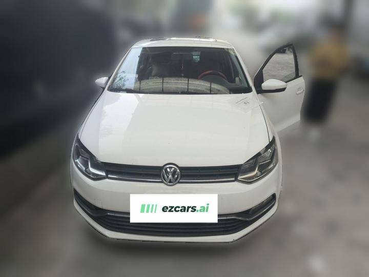 Polo 2016 1.6L AT Comfort photo 2