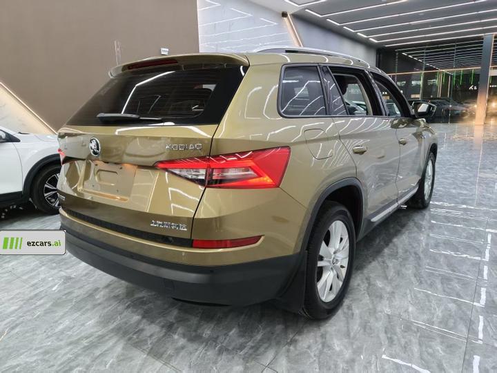 Kodiaq 2017 TSI330 5-Seater RWD Comfort photo 3