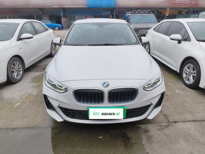 1 Series 2023 120i M Sport photo 2