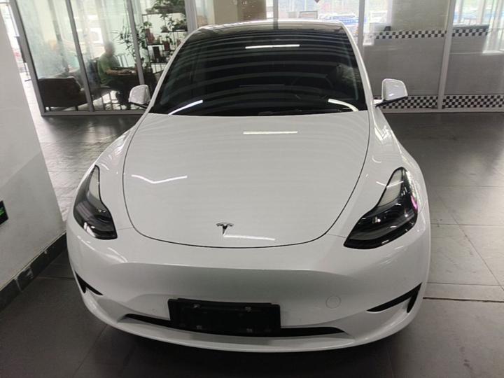 Model Y 2022 RWD photo 2