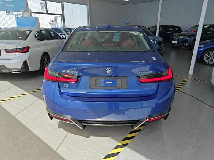 i3 2022 eDrive 35 L photo 3