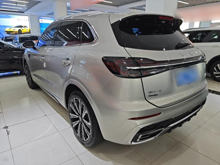 HS5 2023 2.0T AWD Pro photo 4