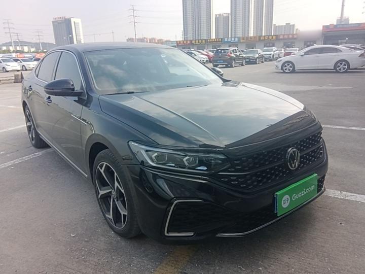 Passat 2024 380TSI Luxury photo 3