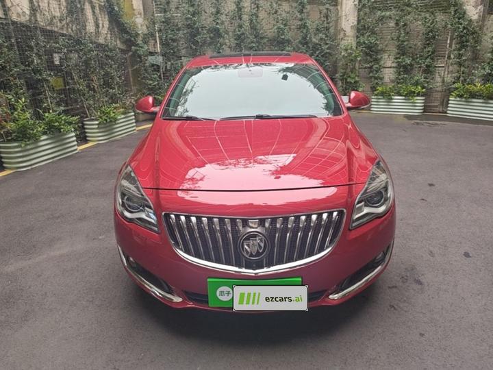 Regal 2015 1.6T Elite Tech photo 2
