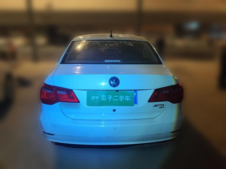 2015 1.6L AT Comfort photo 5