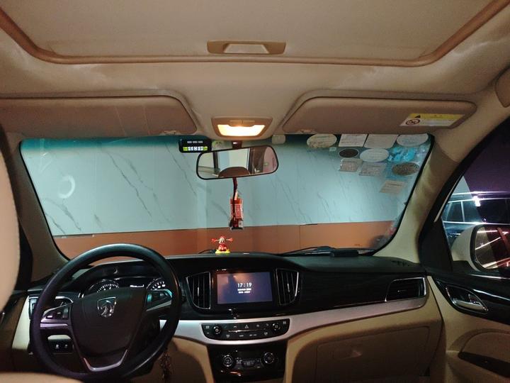 730 2016 1.5L MT Luxury 7-Seater photo 8