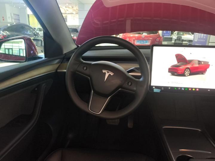 Model Y 2022 Facelift RWD photo 7