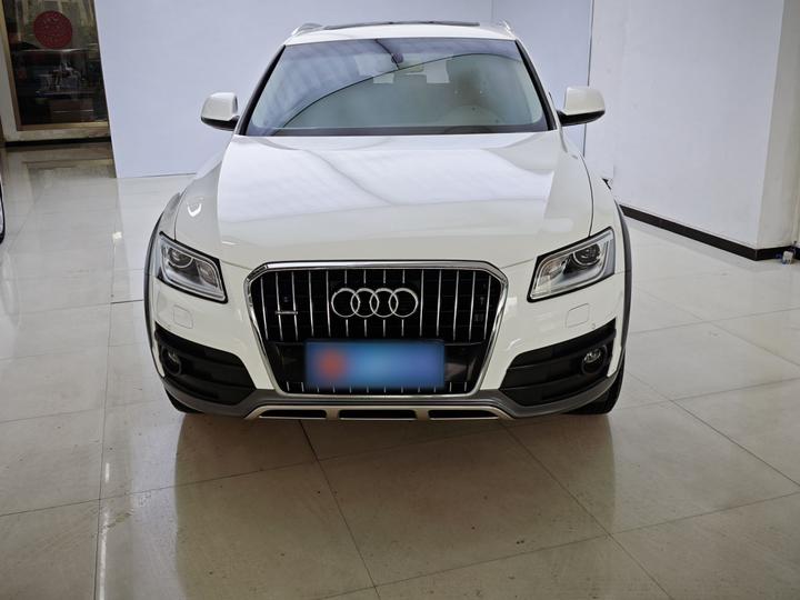 Q5 2017 Plus 40 TFSI Tech photo 2