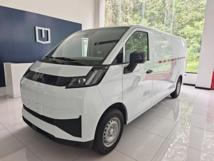 V 2026 V8E- 460km