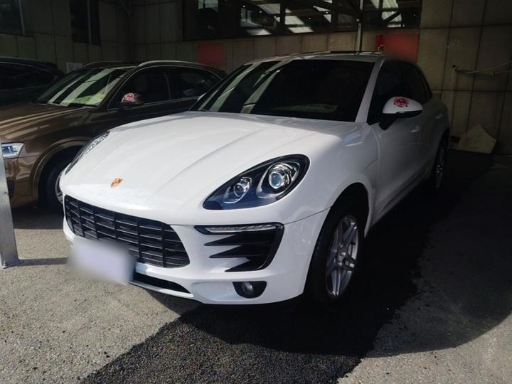 2014 Macan 2.0T