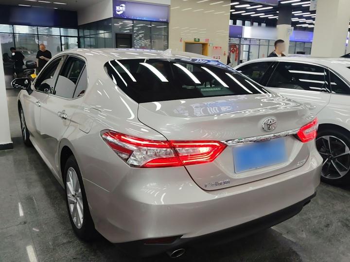 Camry 2021 2.0G Luxury photo 4