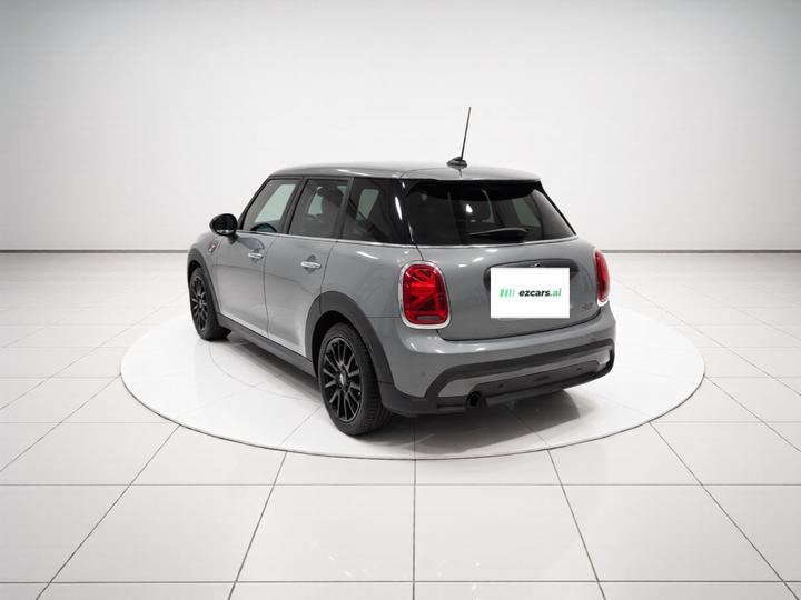 2022 Facelift 1.5T ONE 5-Door PLUS photo 4