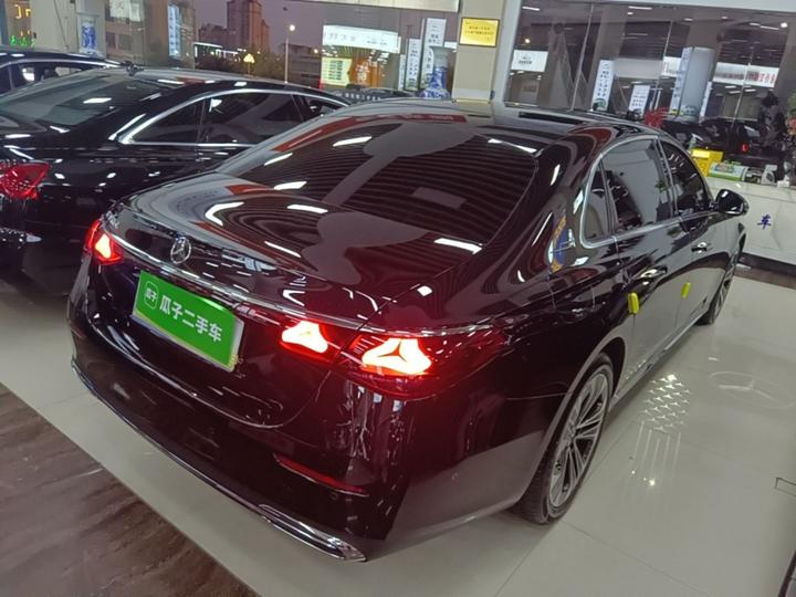 E-Class EV 2024 E 350 e L PHEV photo 6