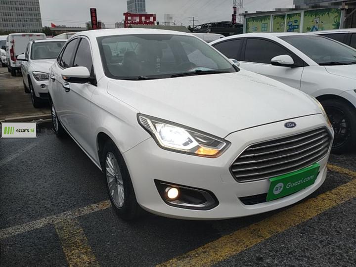 Escort 2015 1.5L AT Comfort photo 3
