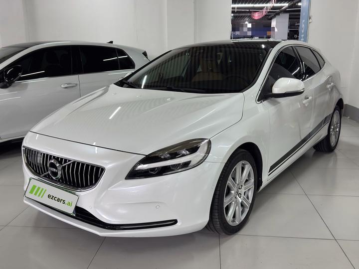 V40 2017 T4