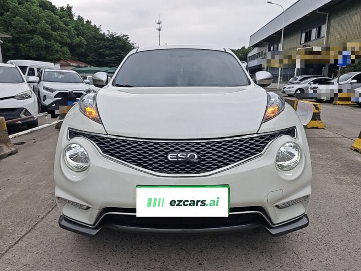 ESQ 2014 1.6L photo 2