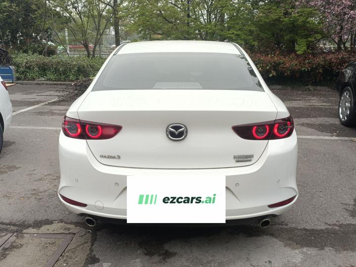3 Axela 2021 2.0L AT photo 3