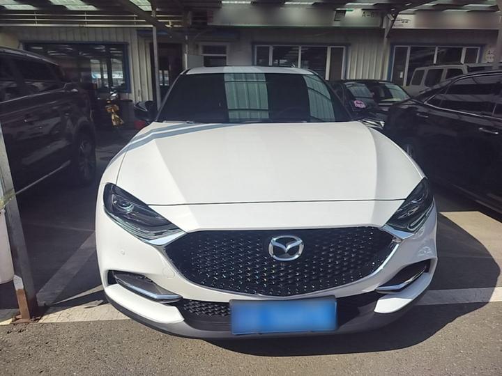 CX-4 2021 2.0L AT RWD Explorer photo 2