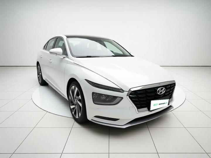 Mistra 2021 1.8L CVT LUX Premium photo 3