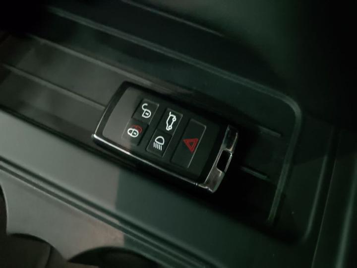 Defender EV 2022 110 P400e photo 8