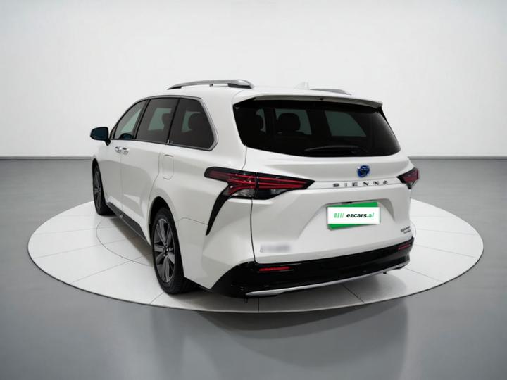 Sienna 2021 2.5L Hybrid Platinum photo 4