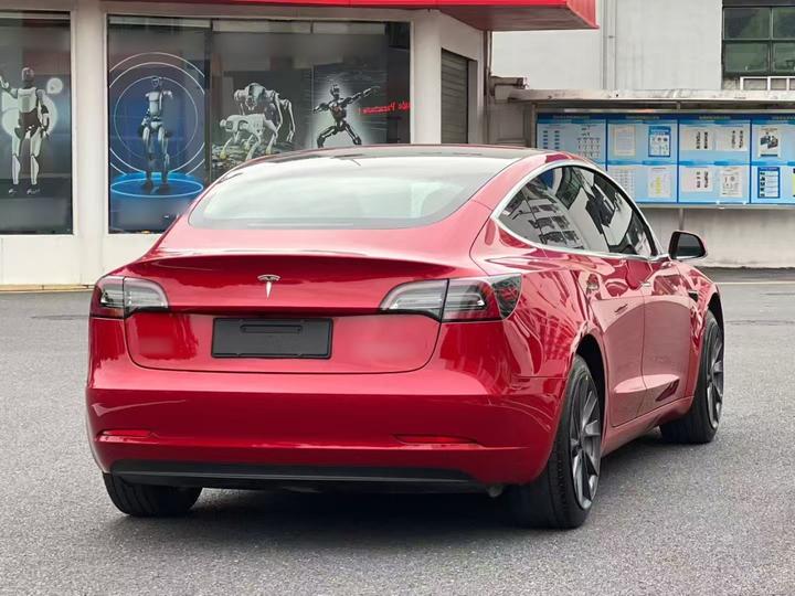 Model 3 2019 Standard Range RWD Upgraded photo 4